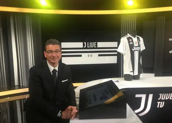 Antonio Romano: Lo studio di J Live